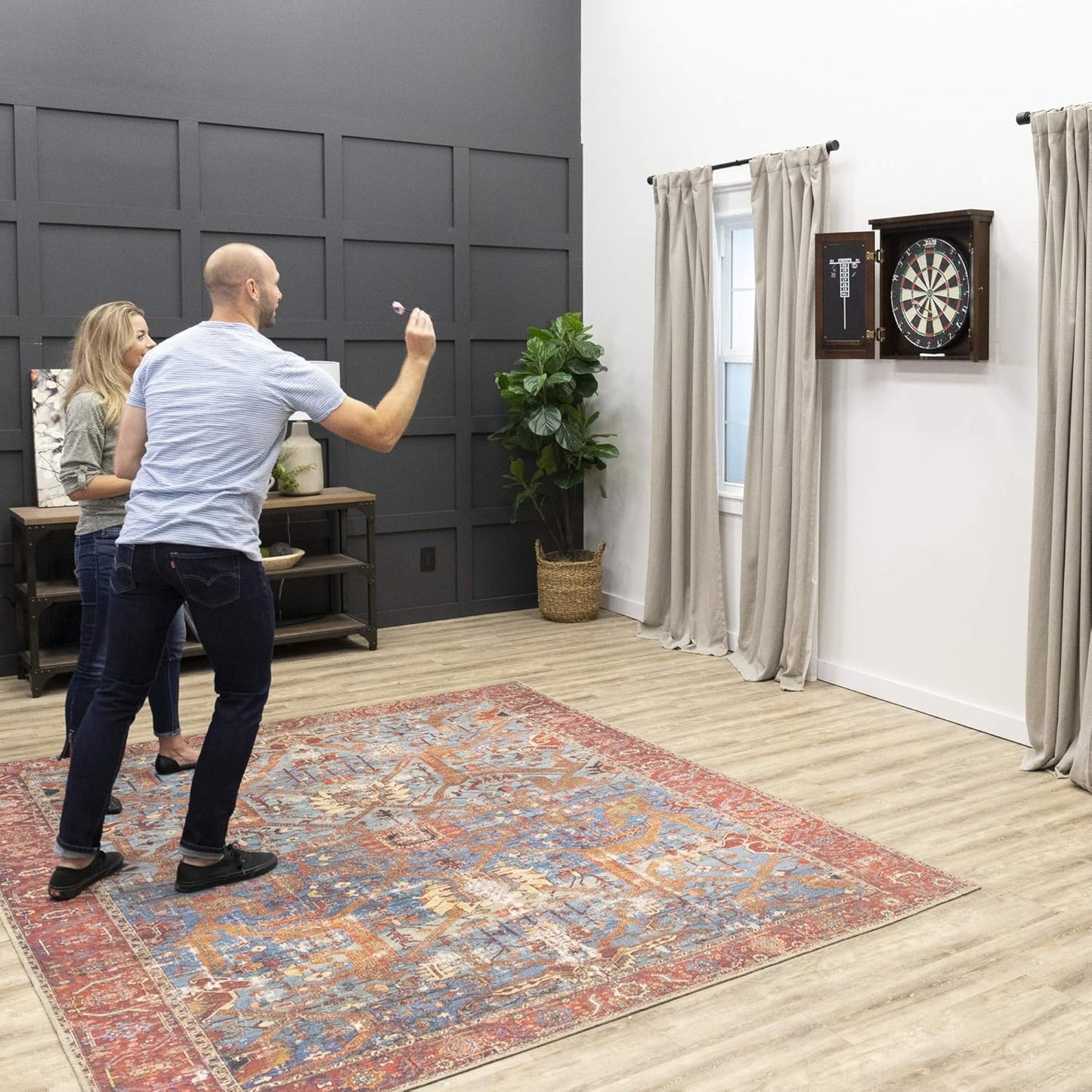 Traditional Dartboard Cabinet